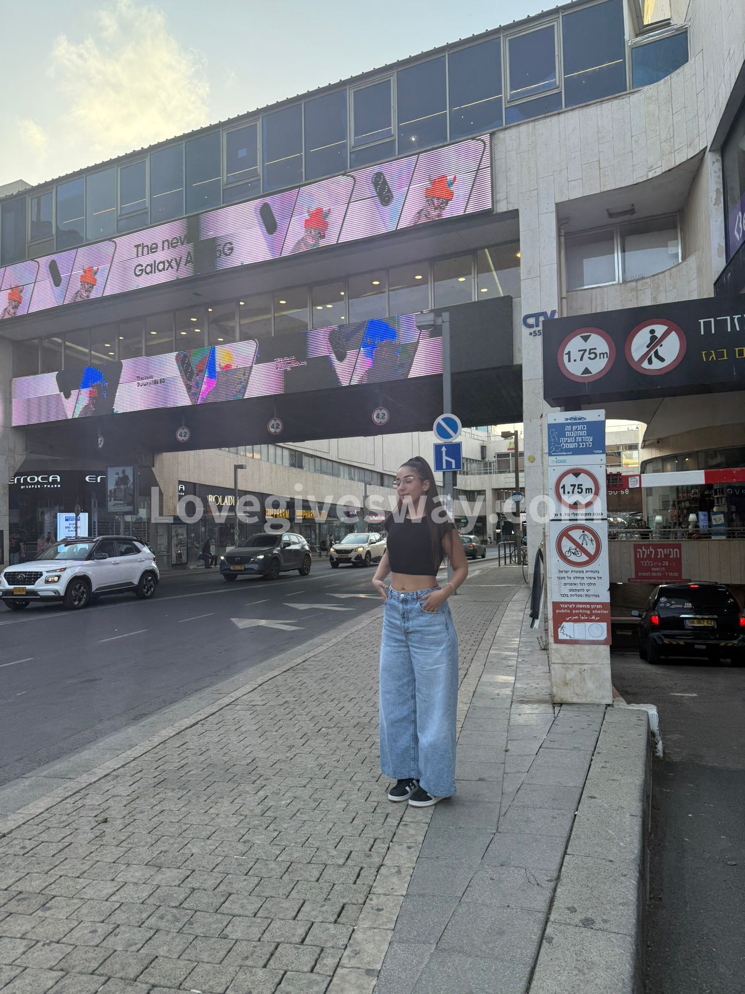 כוסית בלתי נשכחת בליווי חיפה קולומביאנית - תמונה 4