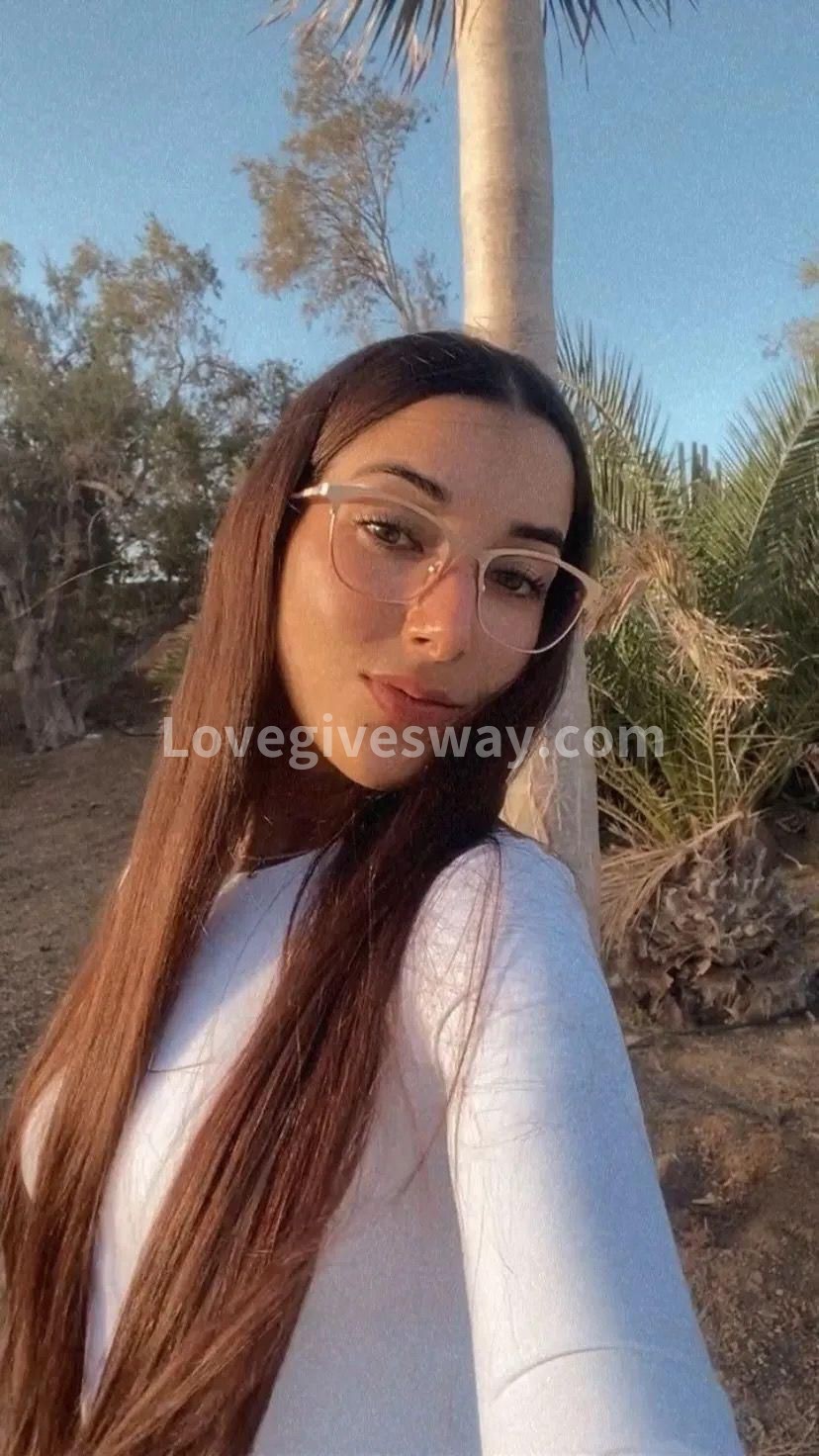 בחיפה והקריות סקסית בלתי נשכחת - תמונה 4